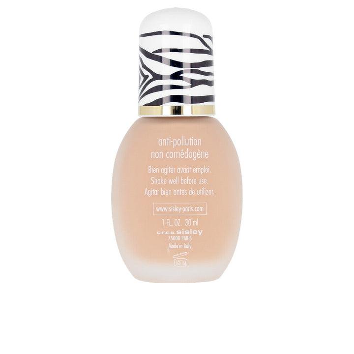 30 ml cosmetic bottle of lightweight radiant fluid foundation, shade 3C Natural