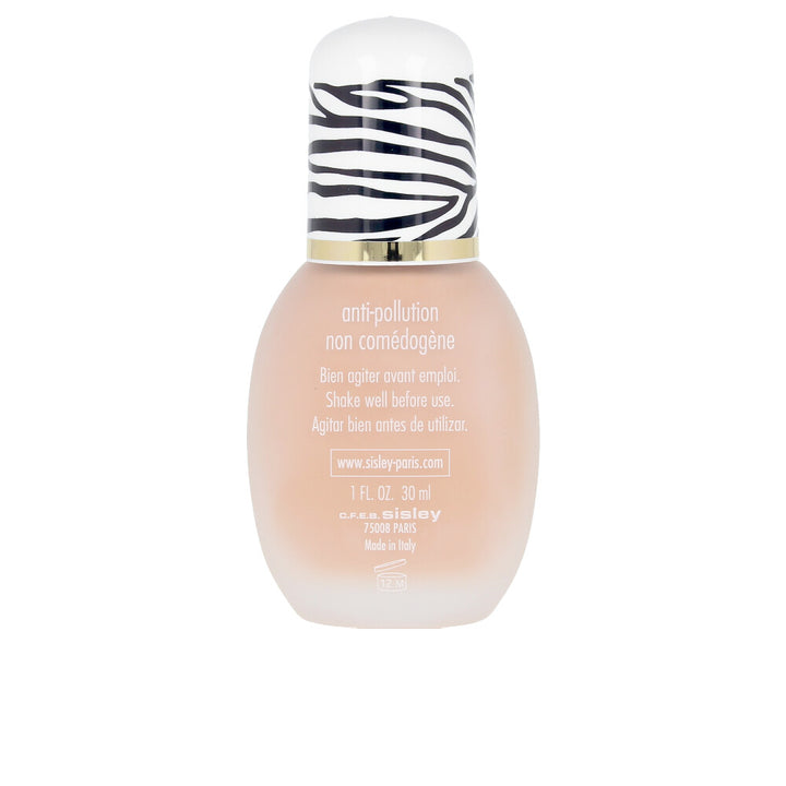 30 ml cosmetic bottle of lightweight radiant fluid foundation, shade 3C Natural