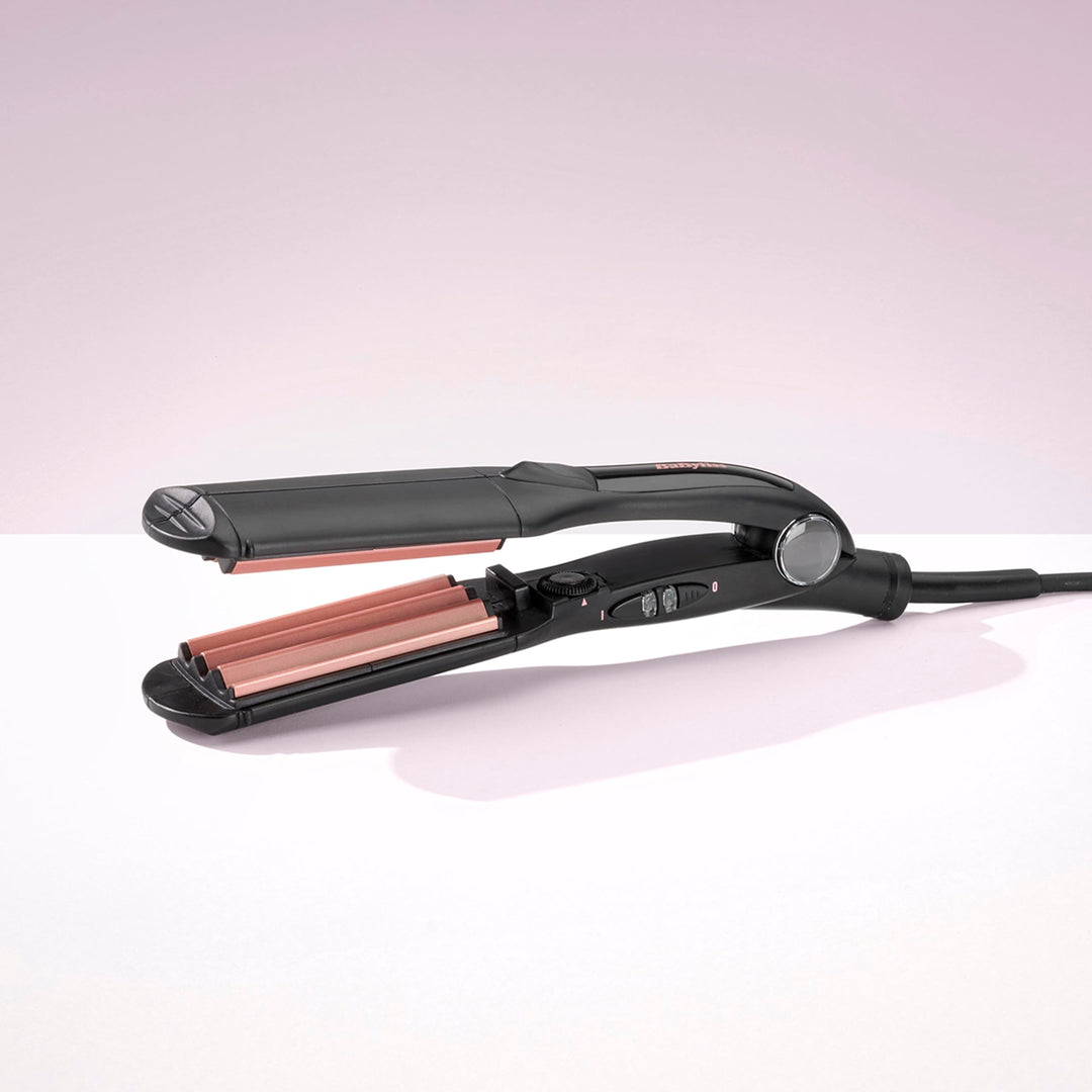 35 mm ceramic‑tourmaline hair crimper with 10 heat settings, European plug