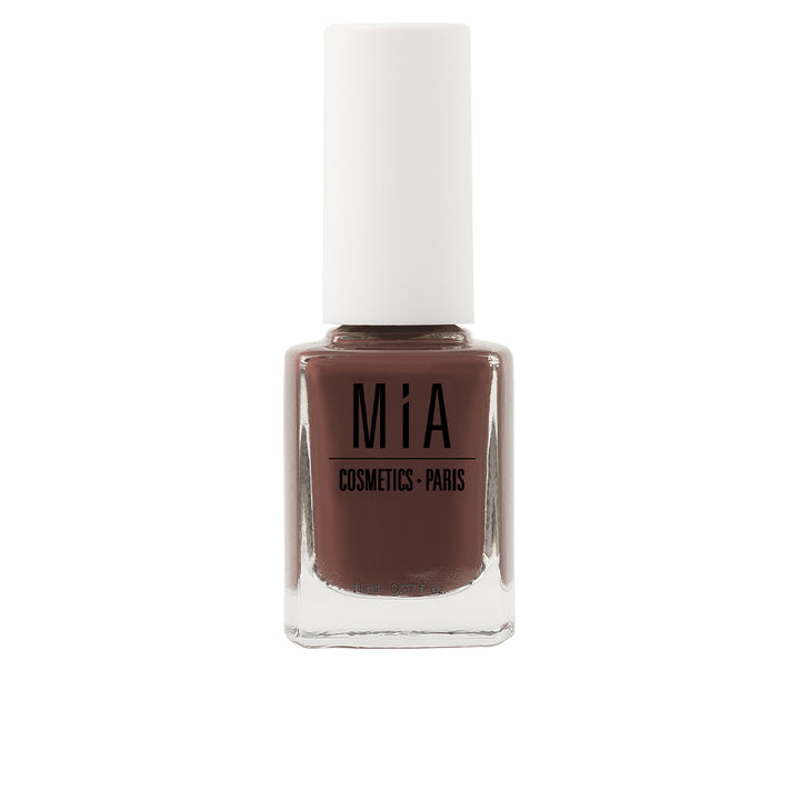 11 ml mocha nude nail polish bottle with cream finish, Unisex