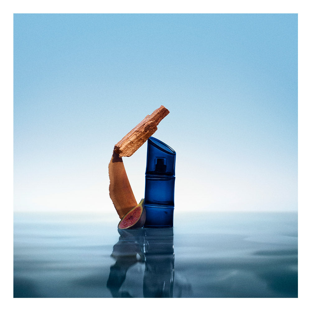 40 ml vertical glass bottle, bevelled cap, woody aquatic fragrance for Man
