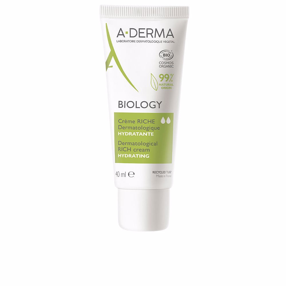 40 ml lightweight oat hydrating cream in jar; pale cream texture