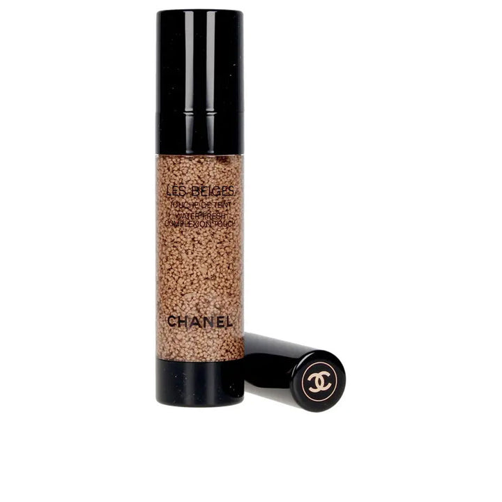 20 ml sponge‑tip liquid tint in shade B30, dewy hydrating finish