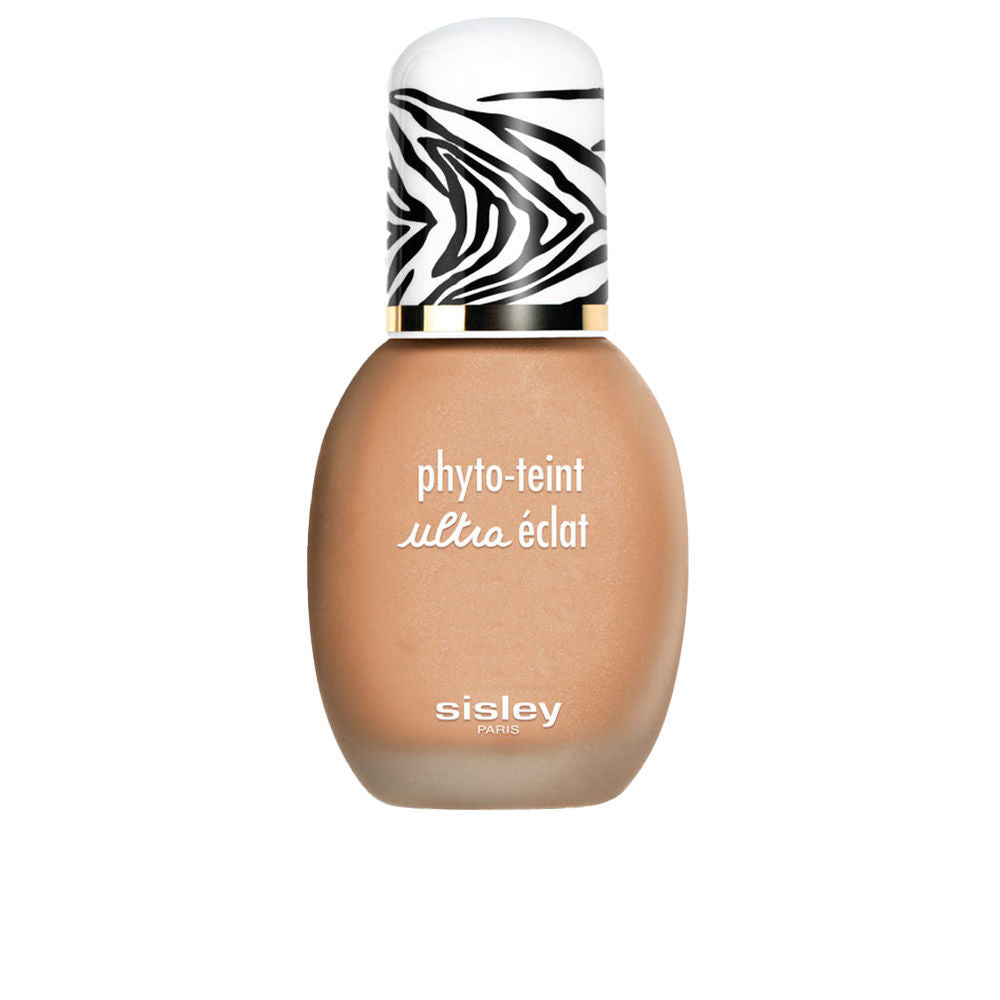 30 ml liquid foundation in shade 3W2 Hazel; lightweight, velvet finish