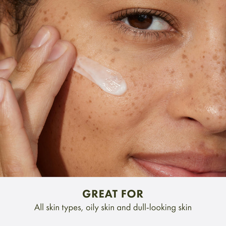 30 ml pot of oil-free energising gel-cream for Women, light texture visible