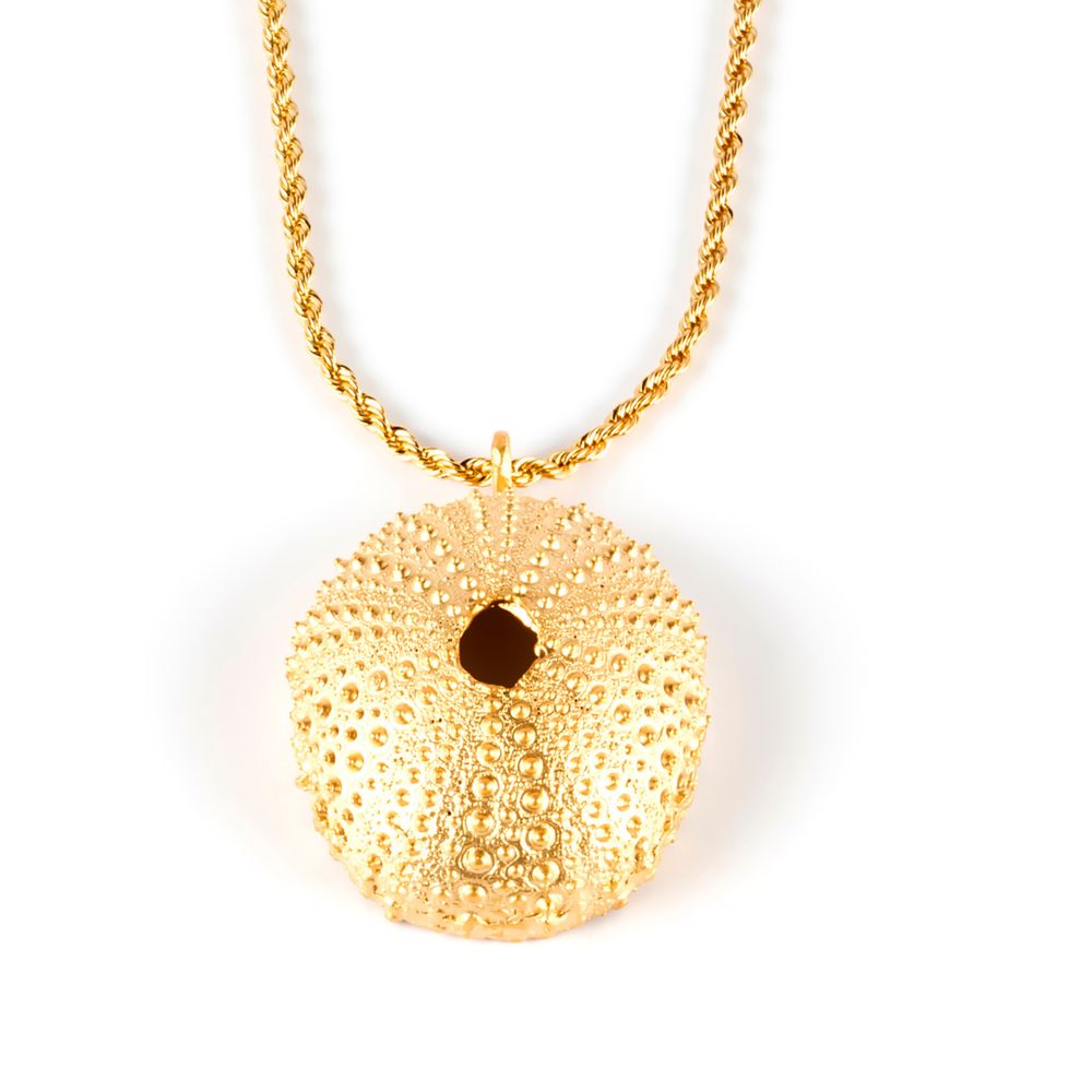 Gold‑plated braided chain necklace with 5 cm sea‑urchin pendant, 45 cm length