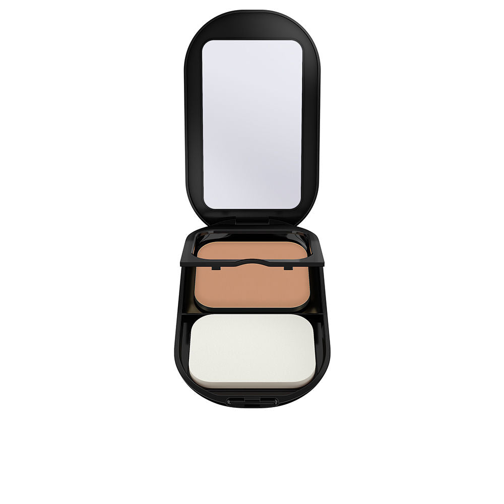 Refillable compact foundation, satin finish, shade 05 Sand, 10 g