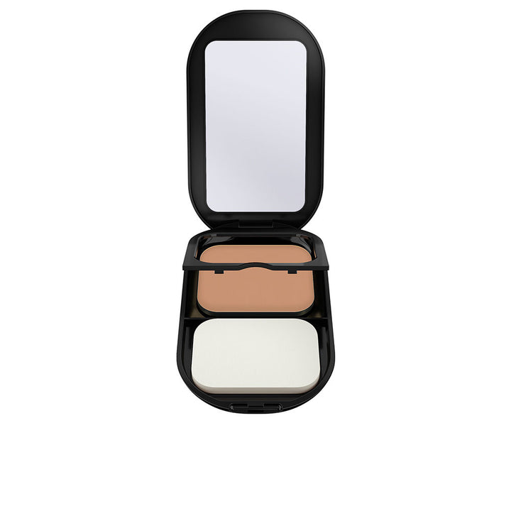 Refillable compact foundation, satin finish, shade 05 Sand, 10 g
