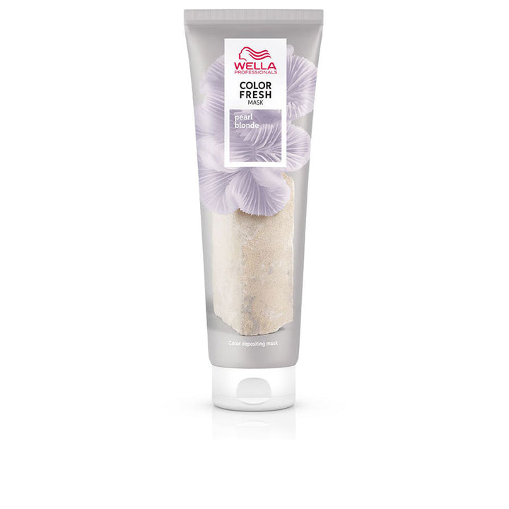 Pearl pink 150 ml tube of semi-permanent colour refresh mask for Unisex use