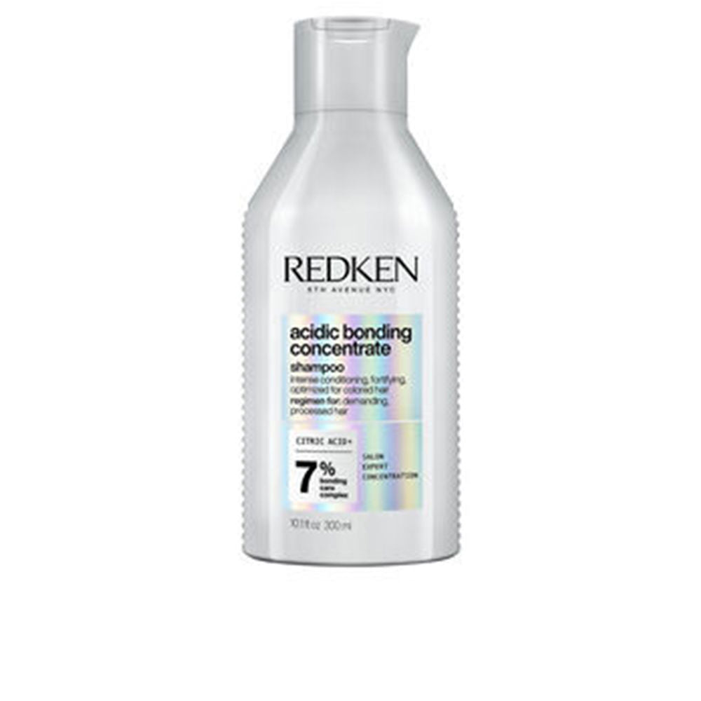 500 ml bottle of concentrated Acidic Bonding shampoo for dyed, damaged hair
