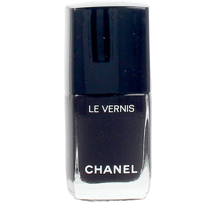 13 ml cream nail lacquer bottle, shade Storyteller 193, high-shine finish