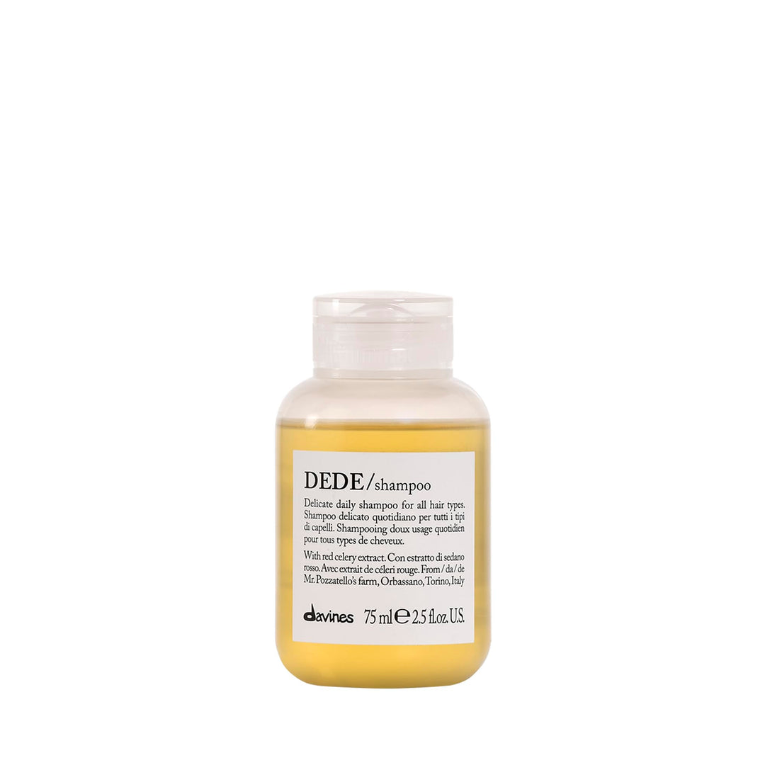 400 ml bottle of probiotic-inspired anti-dandruff shampoo for dry scalp, Unisex