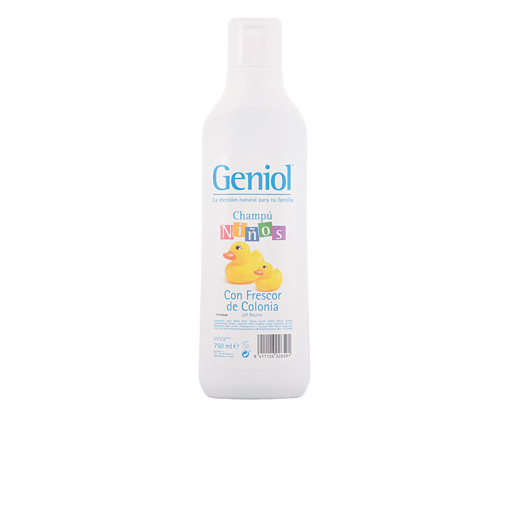 Bottle of Geniol Gentle Kids Shampoo with pump, for pH-balanced gentle cleansing