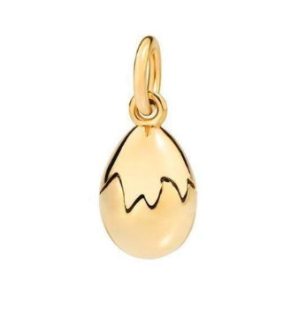 Radiant Minimalist Gold Pendant with Timeless Appeal