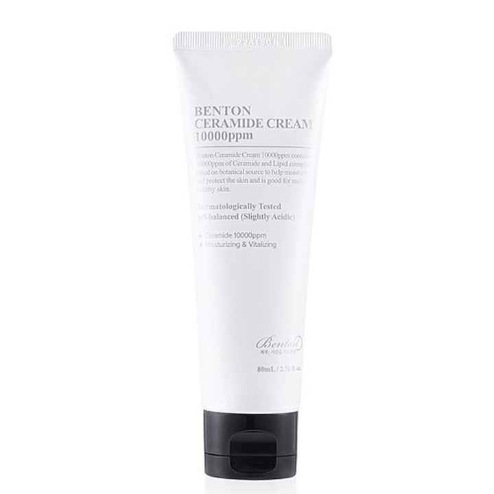 Jar of lightweight ceramide face cream with smooth texture, 12 g, Unisex