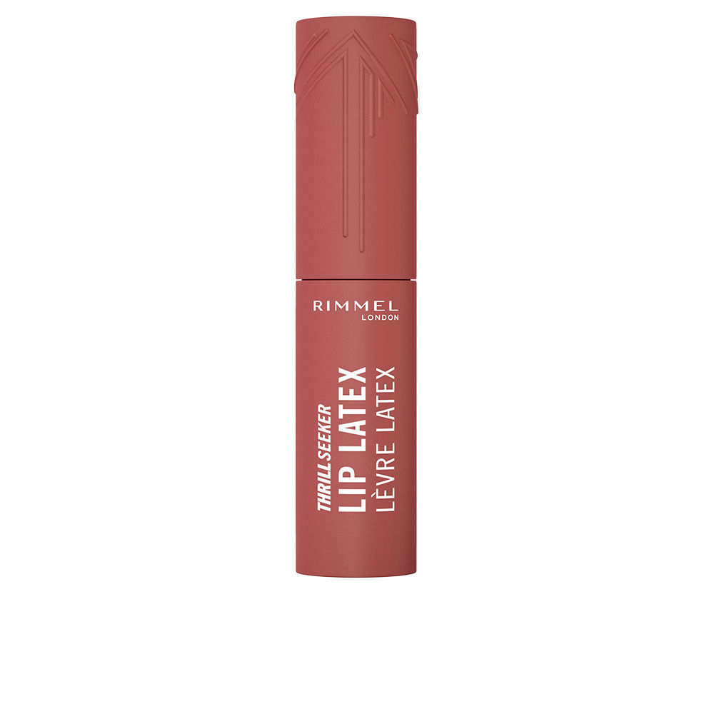 6 ml glossy red liquid lipstick with diamond-shaped applicator, hydrating formula